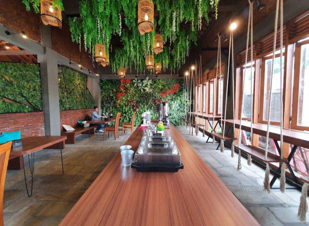 Rumah Makan Sunda di Bandung