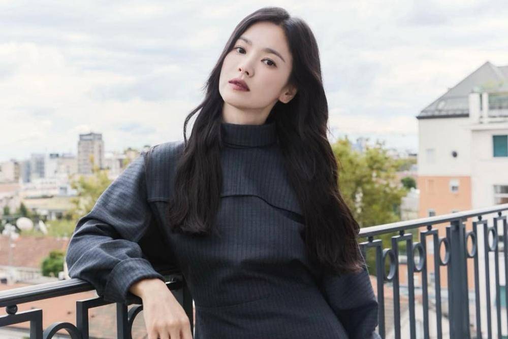 Song Hye Kyo Ungkap Alasan Cerai  dari Song Joong Ki & Caranya Move On