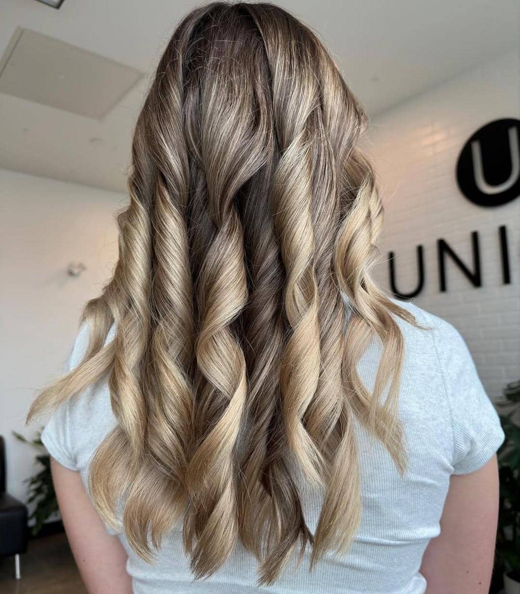 Instagram.com/thedumb.blonde