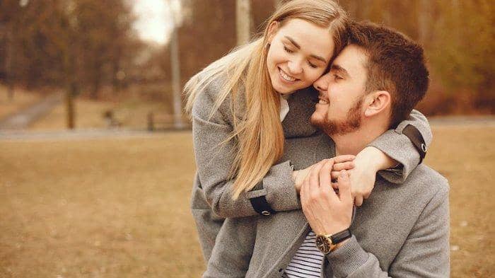 ilustrasi laki-laki yang memberikan janji