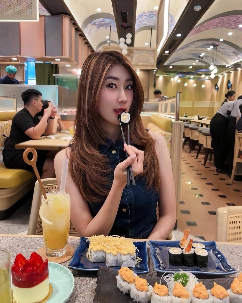 instagram.com/vanessmichellek