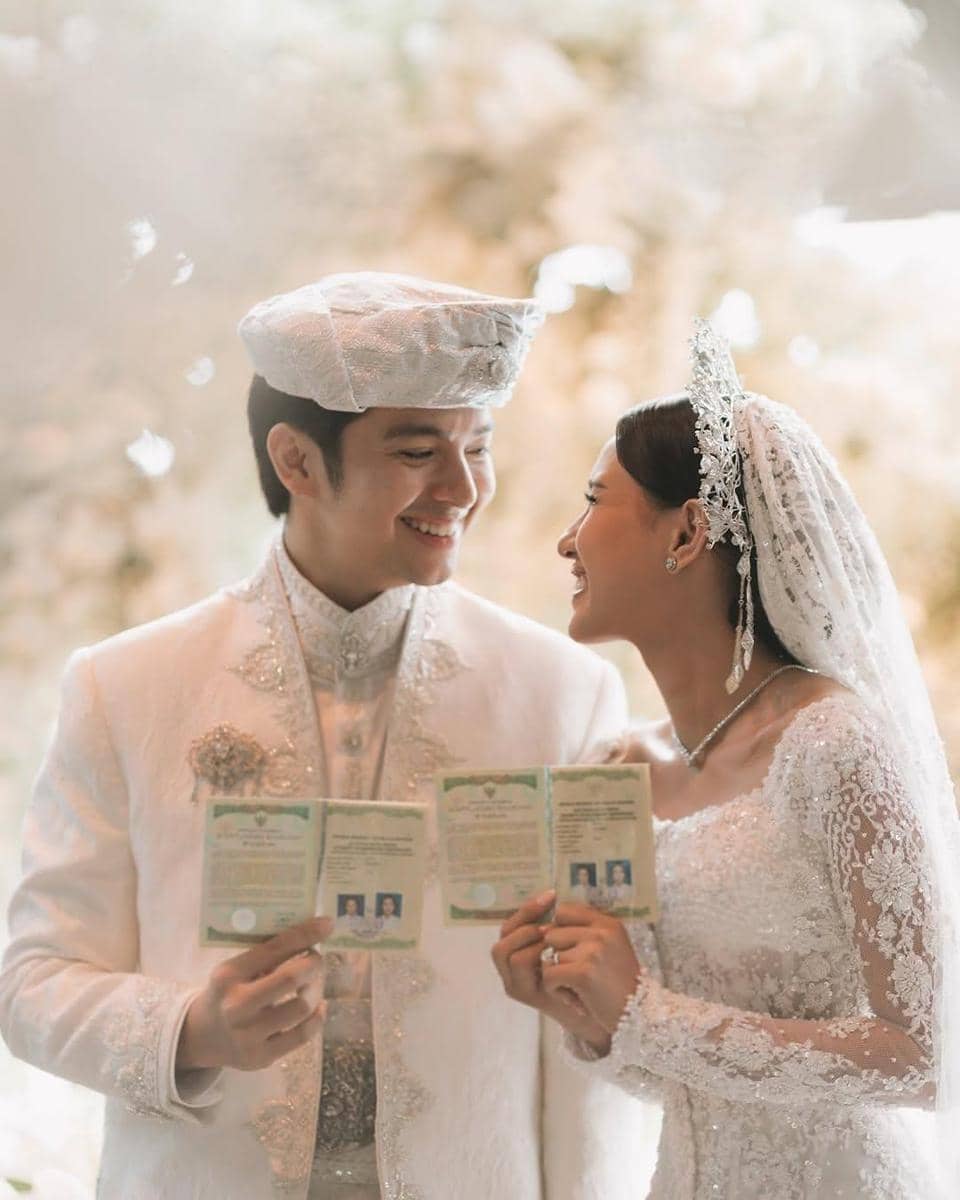 instagram.com/thebridestory