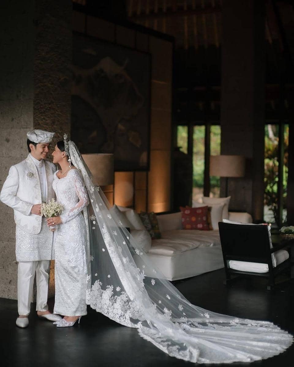 instagram.com/thebridestory