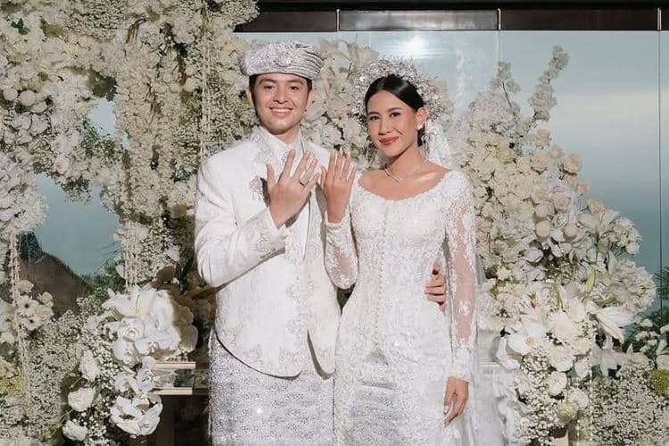 instagram.com/thebridestory