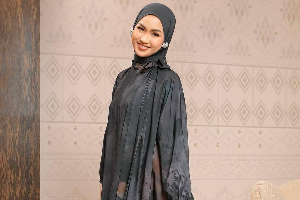 instagram.com/lozyhijab