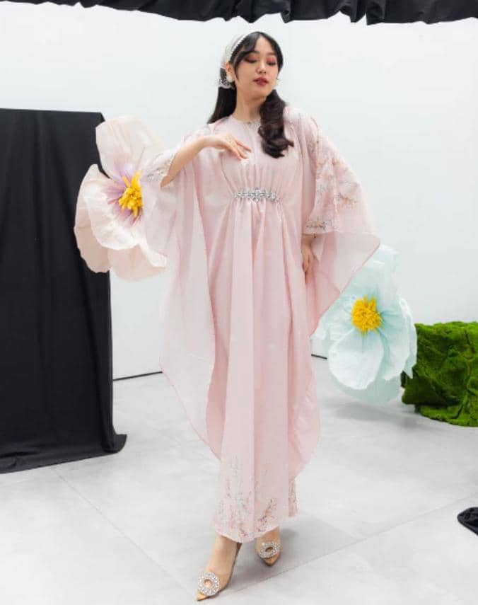 shopee.co.id/HANA Collections Official Shop