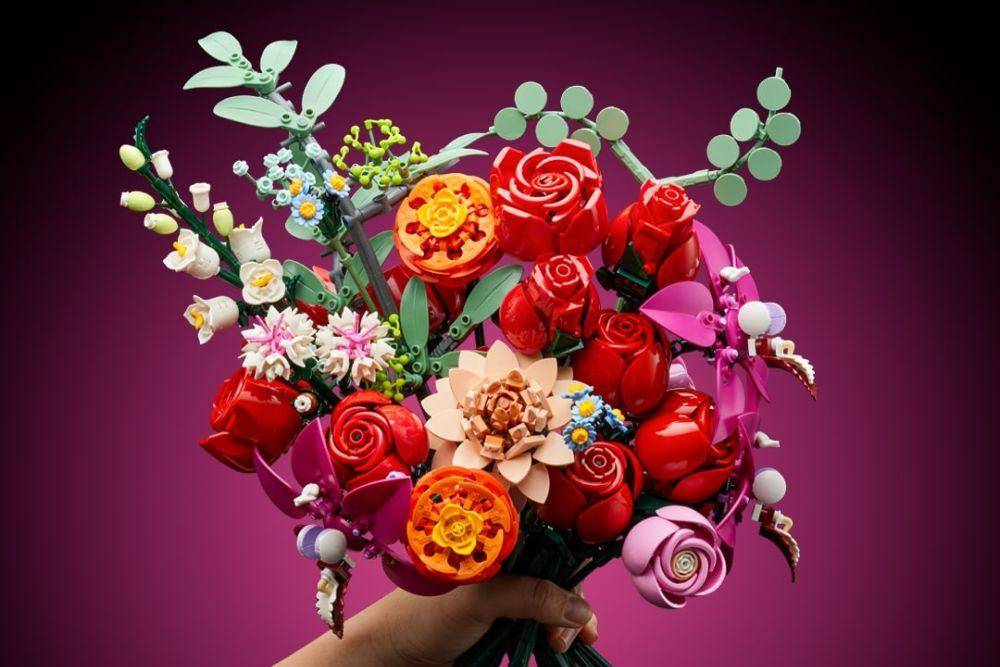 Rekatkan Hubungan! Rayakan Momen Penuh Cinta dengan LEGO® Botanicals