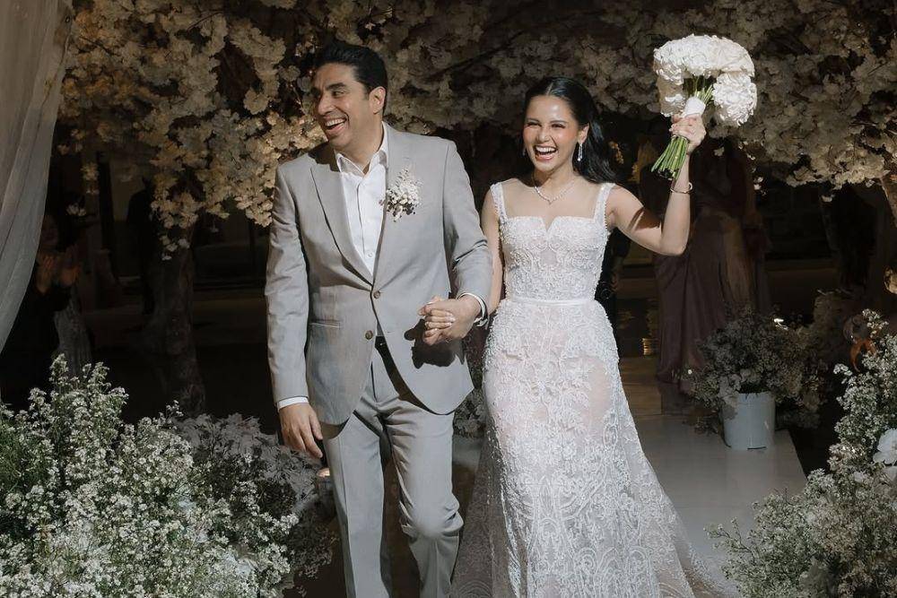 Digelar Intimate! 5 Fakta Pernikahan Yunita Siregar dan Wicky Olindo