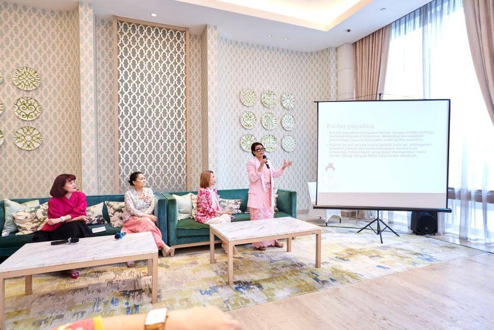 Popbela.com/Revitalash Cosmetics