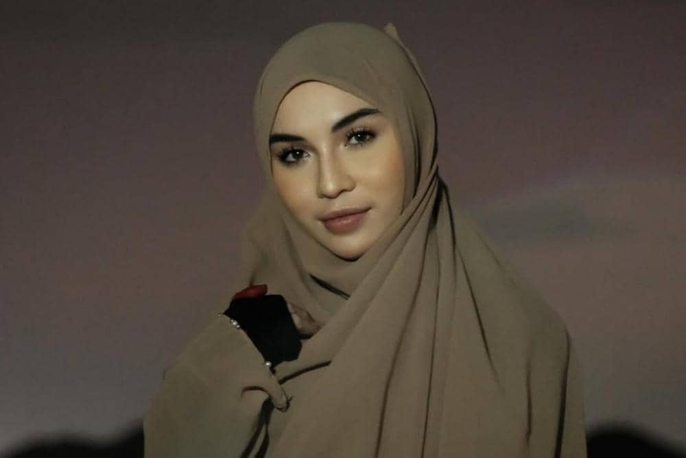 Instagram.com/elinaaaaajoerg