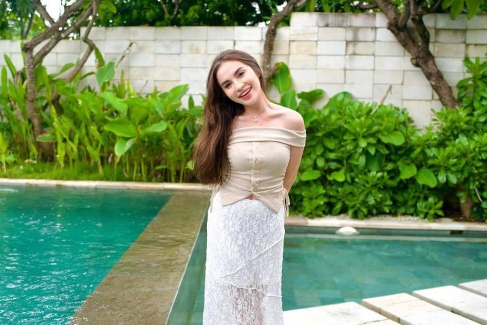 Instagram.com/elinaaaaajoerg