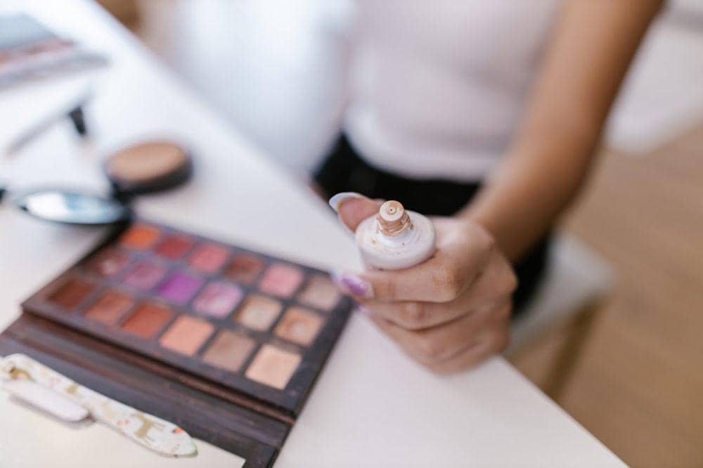Ilustrasi concealer (Pexels/RDNE Stock project)