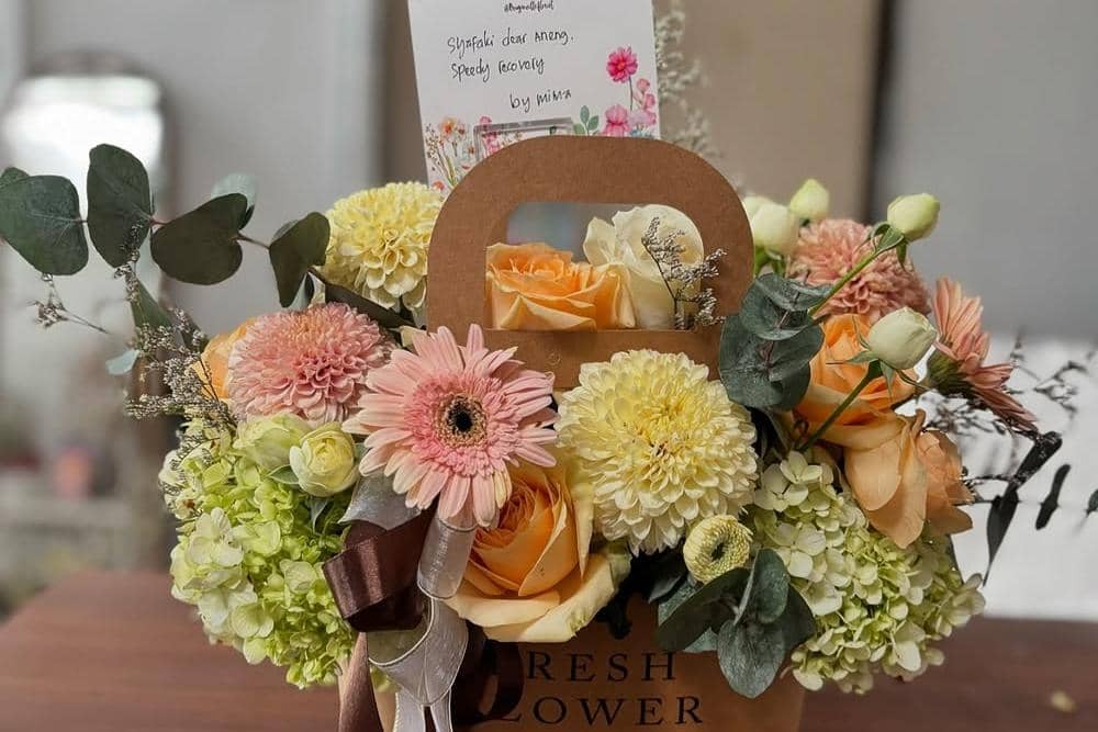 instagram.com/bougenville.florist