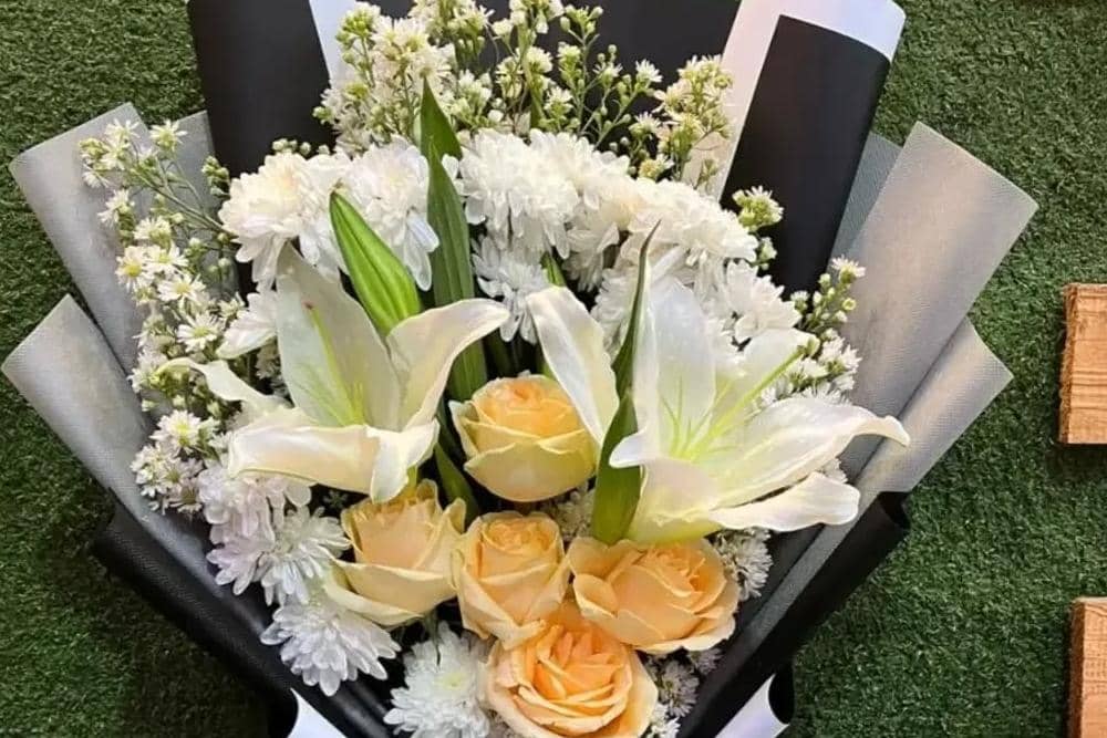 instagram.com/yuri_flowers_surabaya