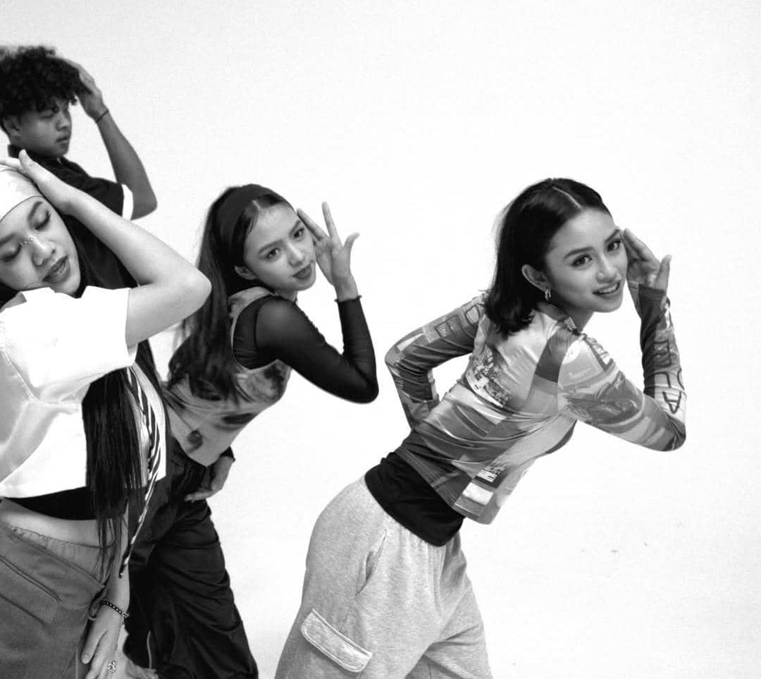 instagram.com/@daniellatumiwa