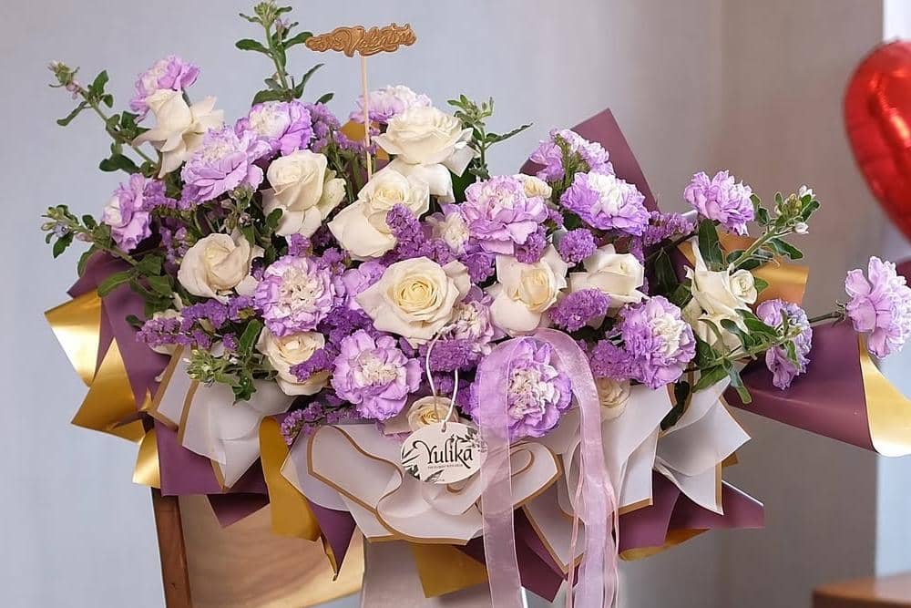 instagram.com/yulikaflorist