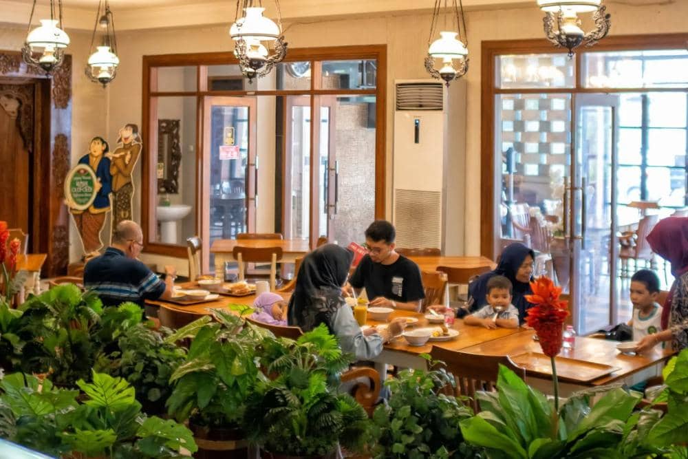 instagram.com/nglarasrasa