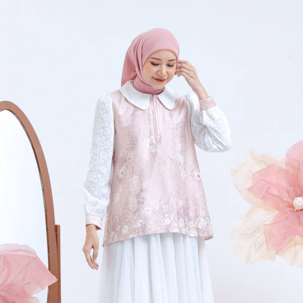 May Vintage Label - Soraya Jacquard Lace Raya Blouse