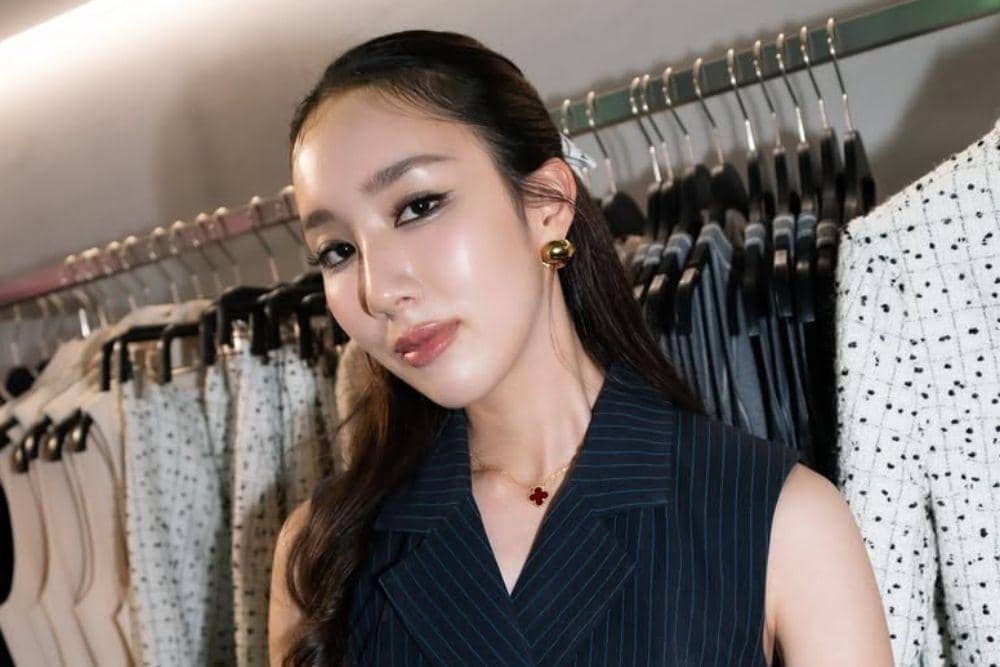 instagram.com/aye_sarun