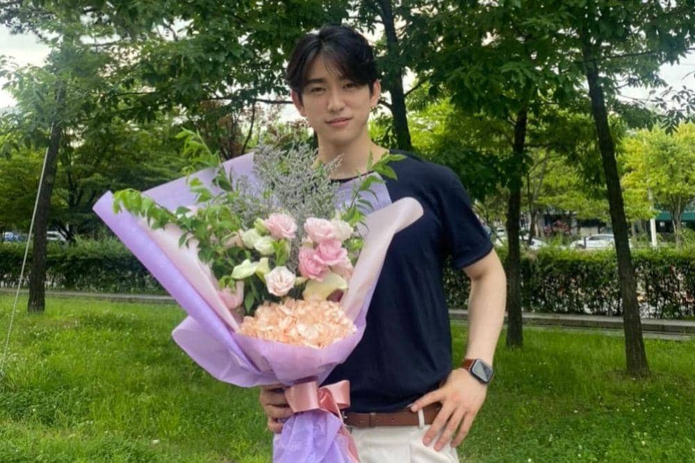 instagram.com/jinyoung_0922jy