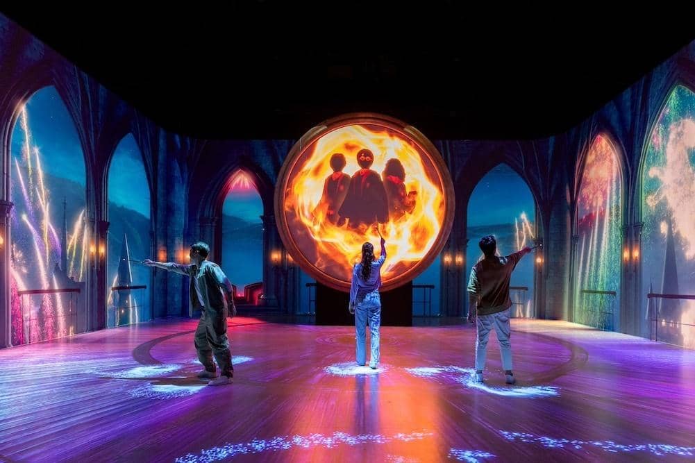 Dok. The Edge of Singapore