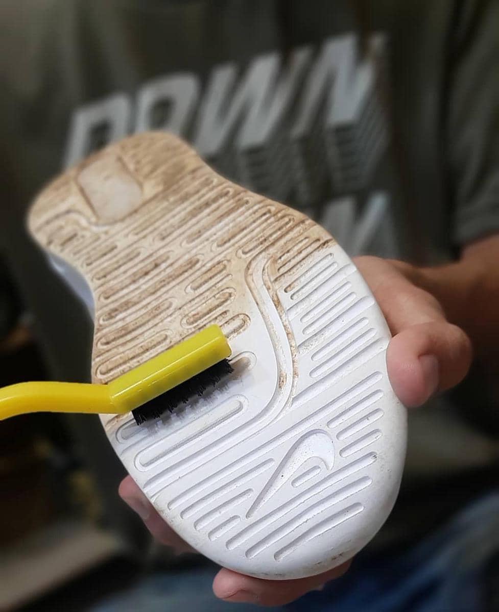 instagram.com/sepatuaddict.care