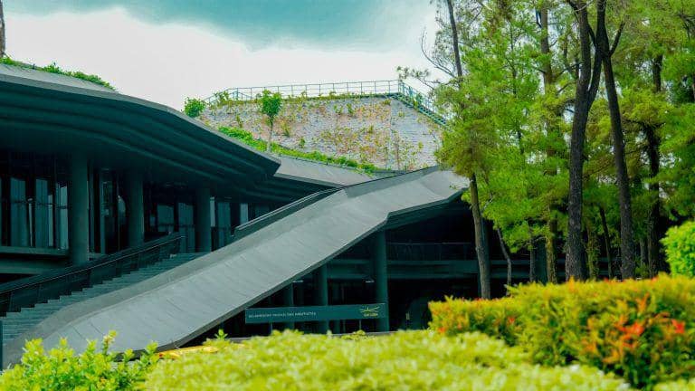 GIK UGM (gik.ugm.ac.id)