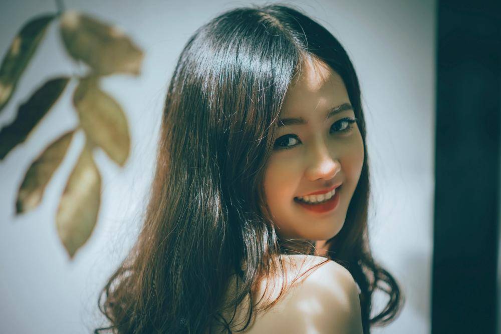 7 Tips Mencerahkan Kulit Menjelang Lebaran, Nggak Cuma Pakai Skincare