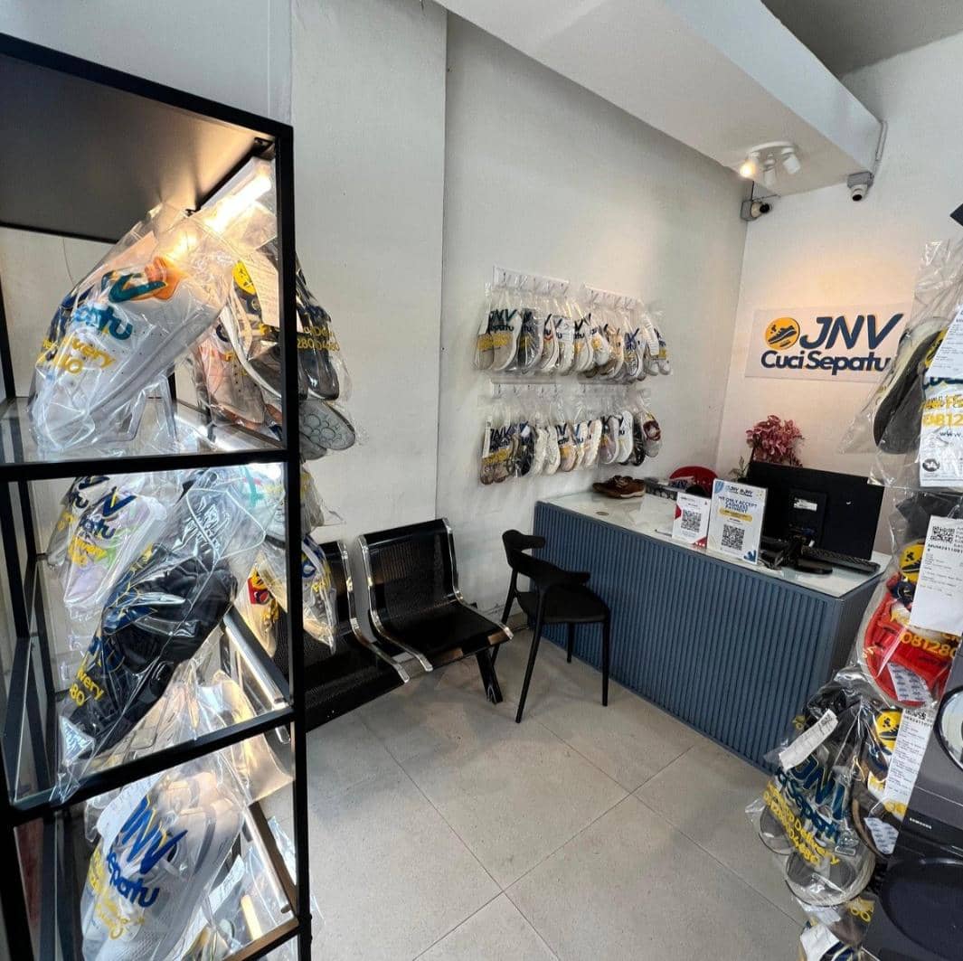 jnvcucisepatu.com