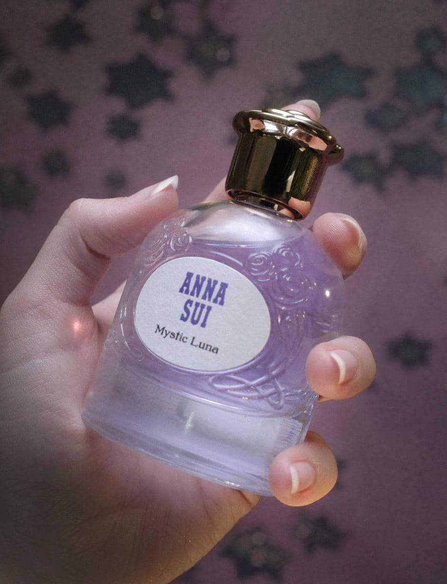 Popbela.com/Anna Sui