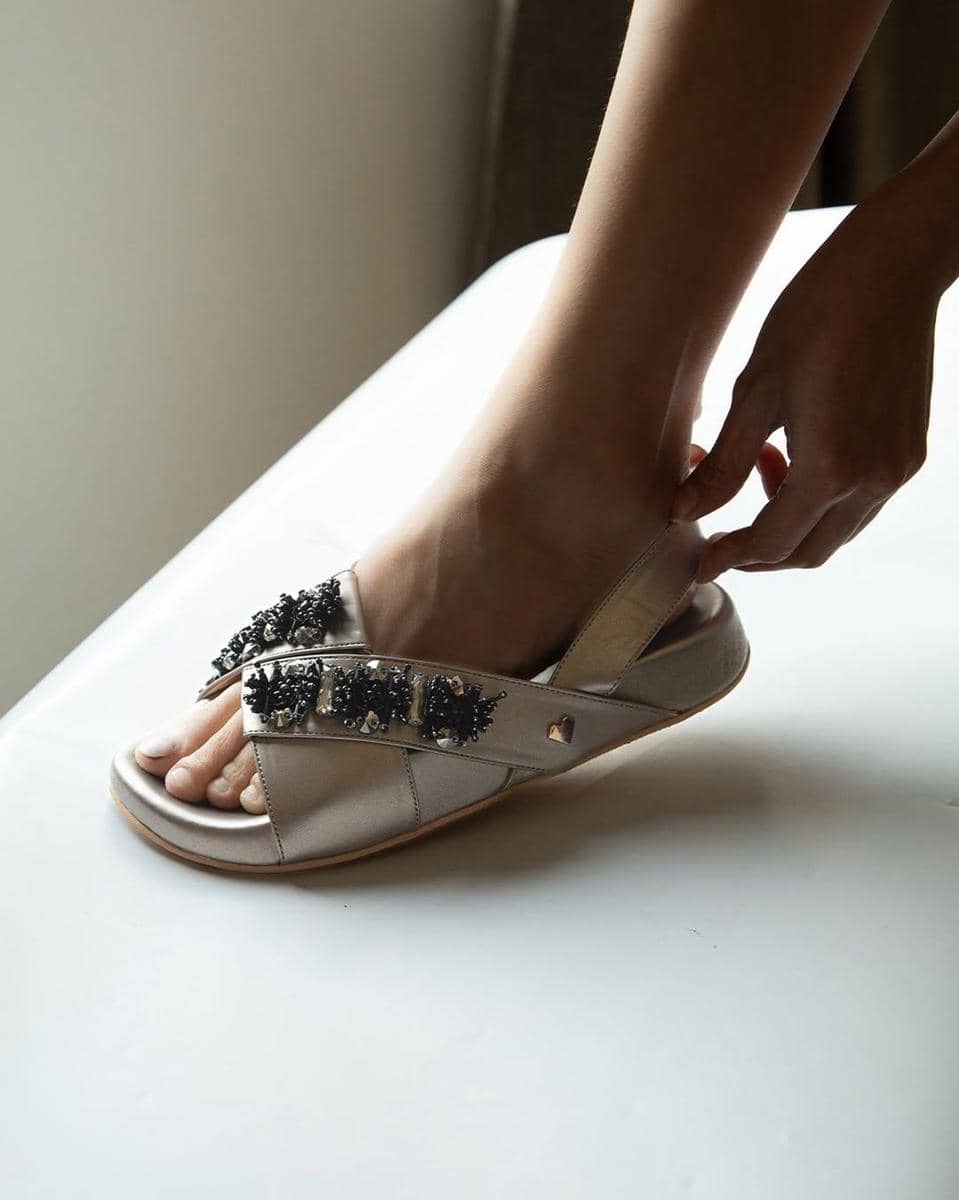 instagram.com/pvra.official