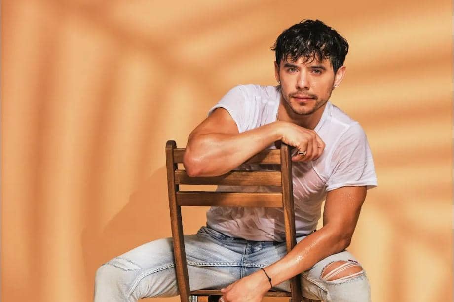 Press Photos by Shaun Vadella