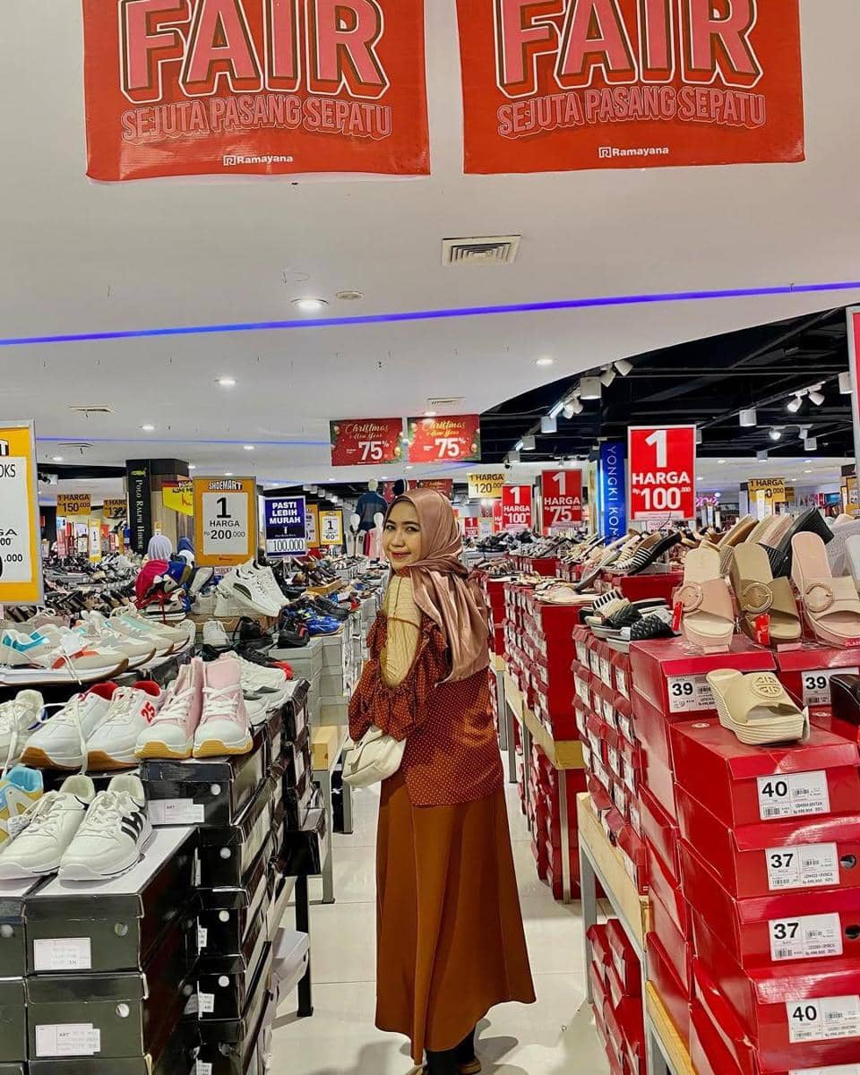 instagram.com/liafransiska10