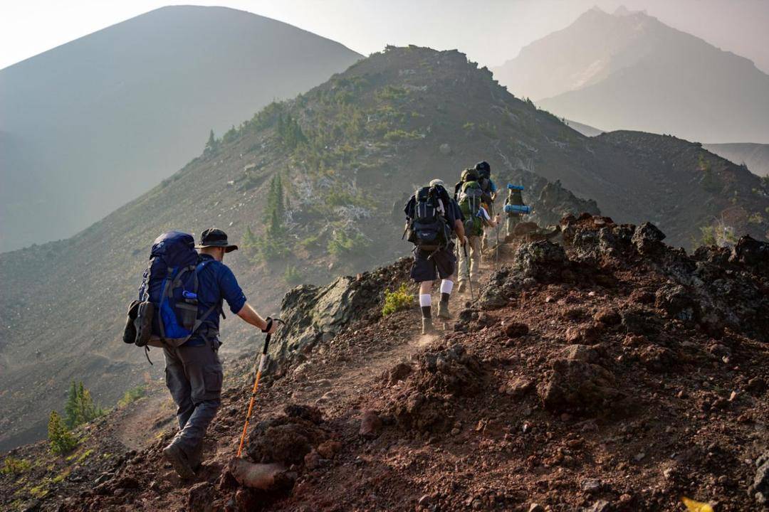 7 Rekomendasi Tas Gunung 60 Liter yang Cocok untuk Pendaki