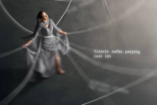 YouTube.com/YURA YUNITA