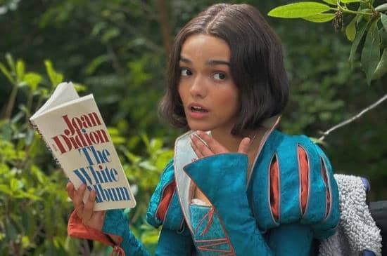 Instagram.com / rachelzegler