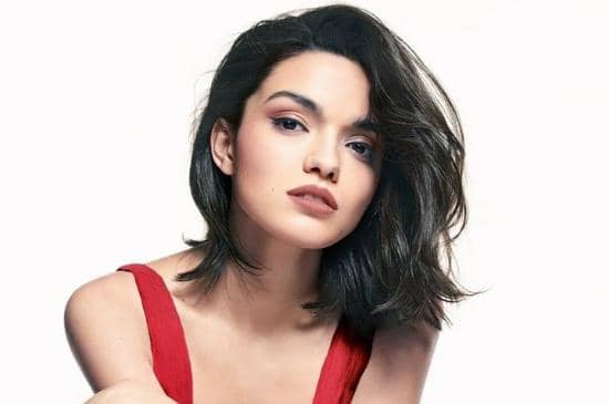 Instagram.com / rachelzegler