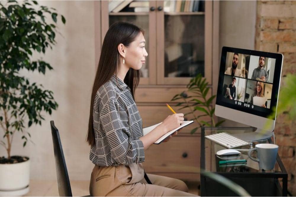 freepik.com/pressmaster