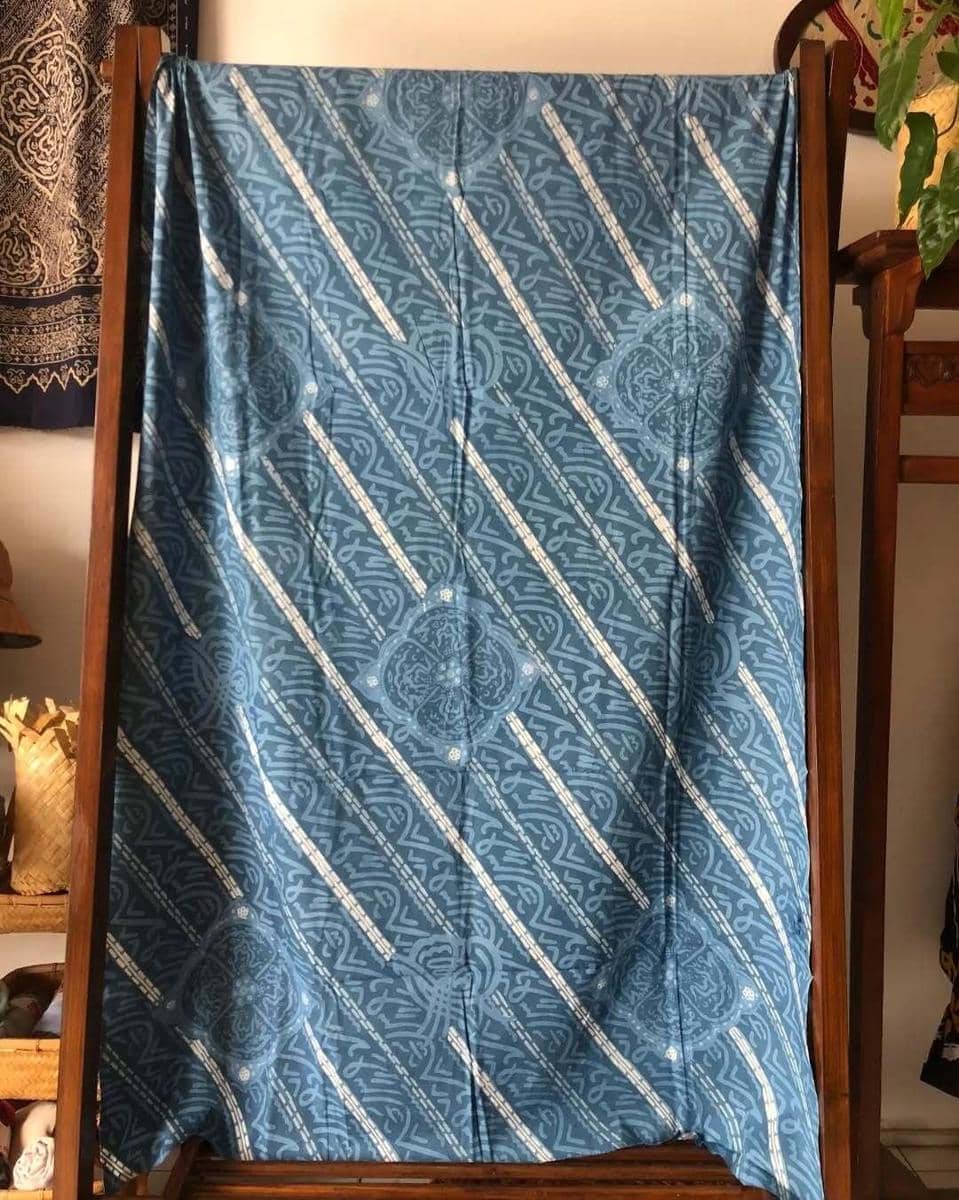 instagram.com/swarnabumei