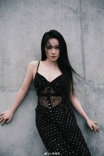 Weibo.com/ L Lin Boyang