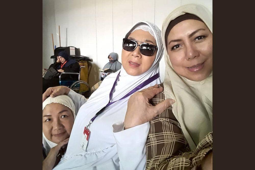 instagram.com/titiekpuspa_official