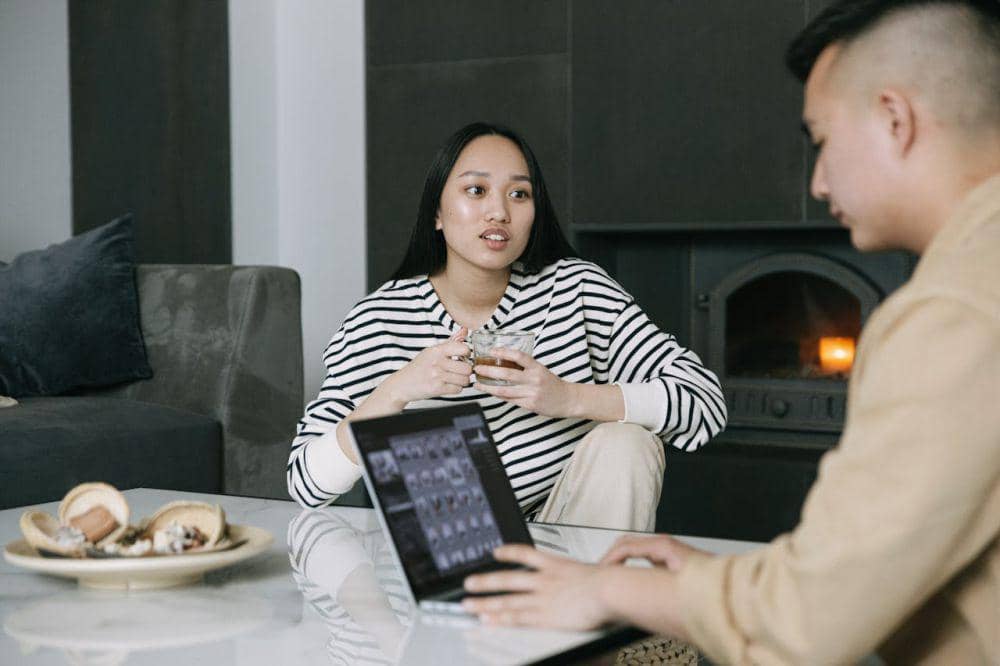 ilustrasi pasangan bertengkar (pexels.com/Ivan Samkov)