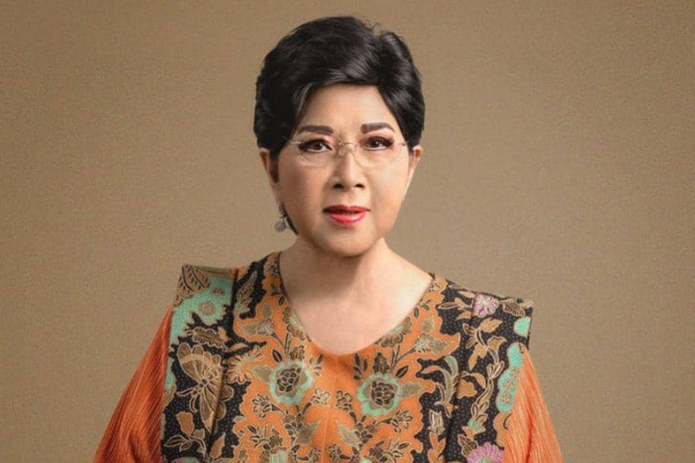 instagram.com/titiekpuspa_official