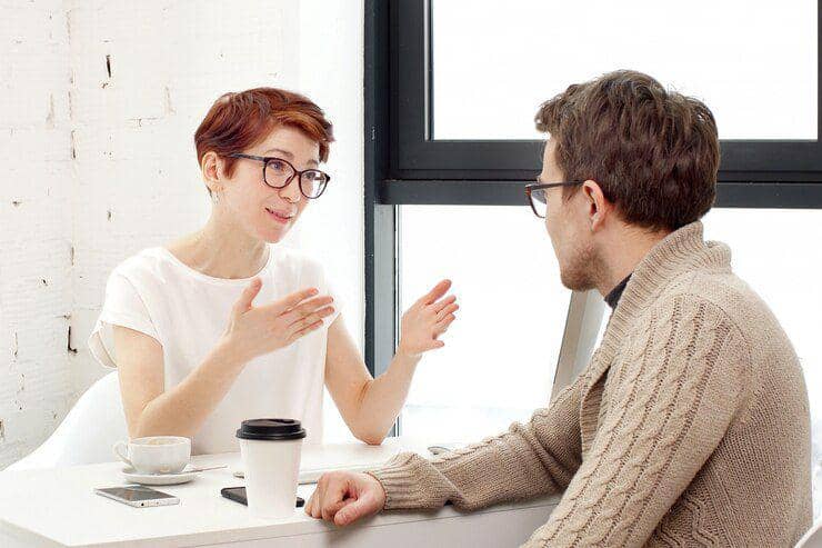 Ilustrasi ngobrol (freepik.com/art_vision)