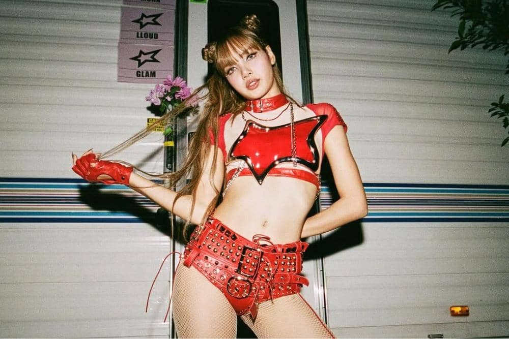 instagram.com/lalalalisa_m