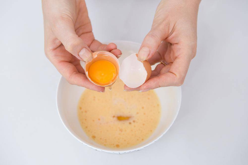 7 Arti Mimpi Telur Pecah, Tanda Peringatan!