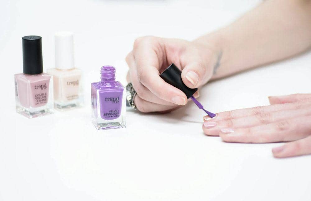 7 Perbedaan Nail Polish dan Nail Color, Mana yang Cocok untuk Kukumu?
