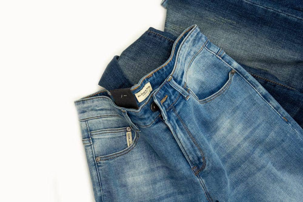 5 Cara Merawat Jaket dan Celana Denim agar Warnanya Tidak Cepat Pudar