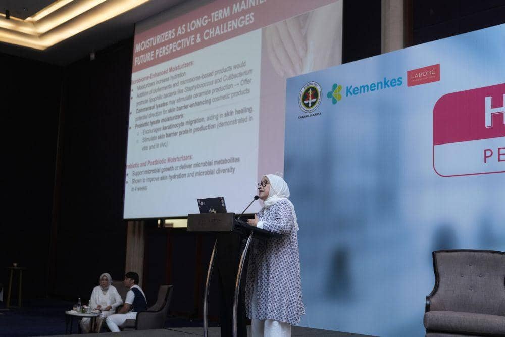 instagram.com/laboreskinexpert