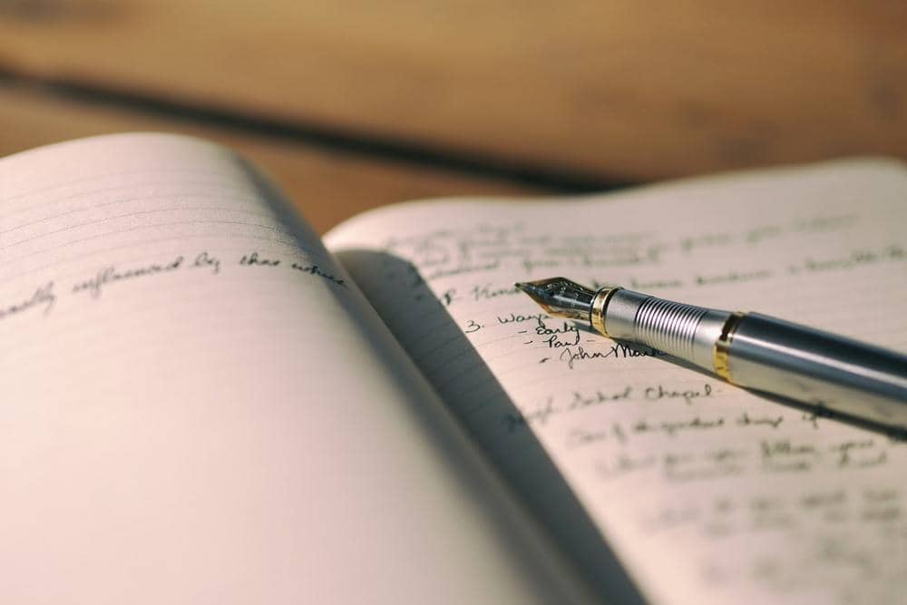 unsplash.com/Aaron Burden